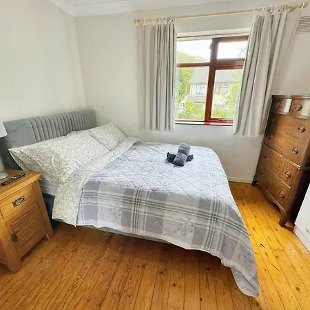 Spacious Family Friendly 4br Near Town Prázdninový dům