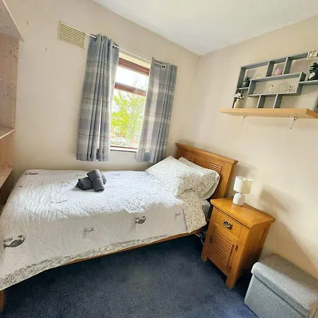 Spacious Family Friendly 4br Near Town * Wexford