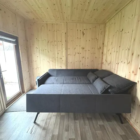 Spacious Family Friendly 4br Near Town Holiday home *